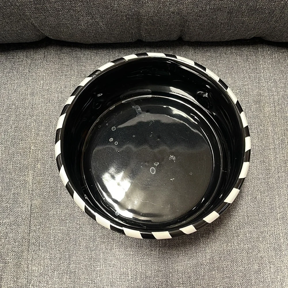 Lillian Vernon Animal Print Belt Buckle Pet Bowls